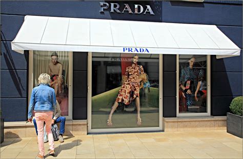 Prada outlet store roermond